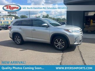 Used 2018 Toyota Highlander XLE AWD/4WD video 1