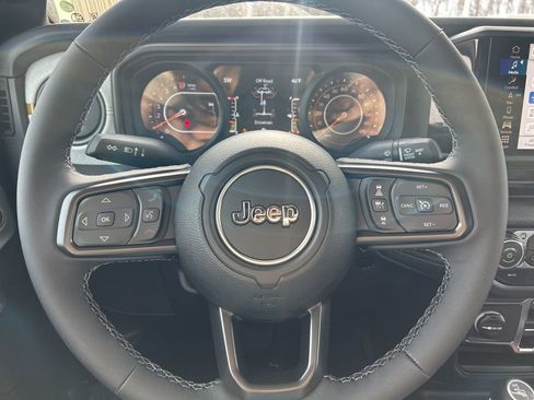 New 2026 Jeep Gladiator Sport image 17