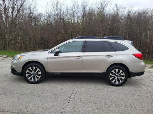 Used 2016 Subaru Outback 3.6R Limited image 3