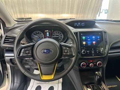 Used 2022 Subaru Crosstrek 2.5i Sport w/ Moonroof Package AWD/4WD image 3