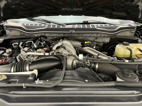 Certified 2022 Ford F250 Platinum image 45