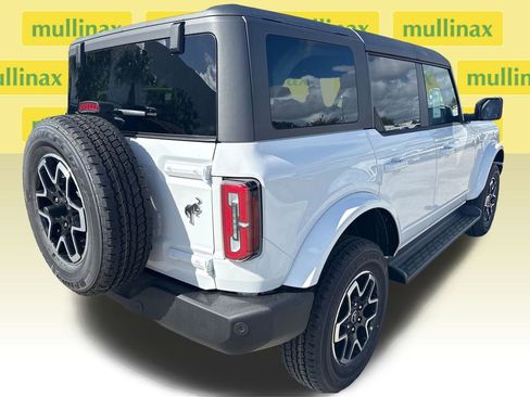 New 2025 Ford Bronco Outer Banks image 17