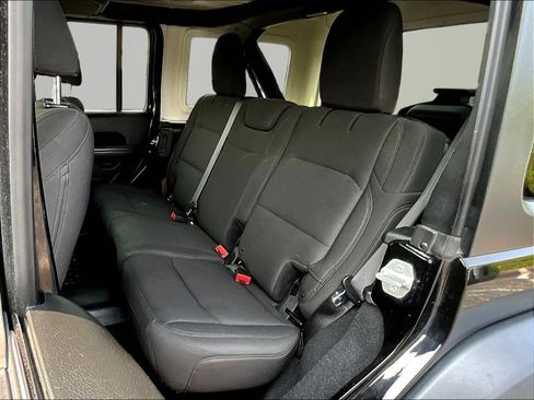 Used 2018 Jeep Wrangler Unlimited Sport AWD/4WD image 22