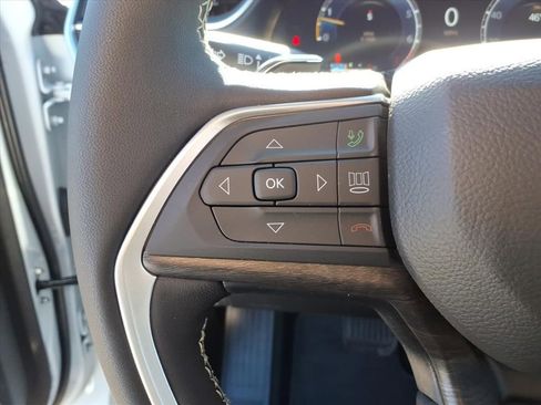 New 2025 Jeep Grand Cherokee L Limited image 21