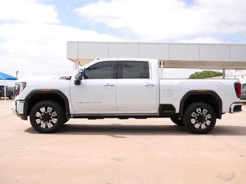 New 2026 GMC Sierra 2500 Denali w/ Denali Reserve Package AWD/4WD image 6