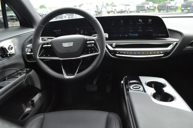 Used 2024 Cadillac Lyriq Tech w/ LPO, Floor Liner Package AWD/4WD image 19