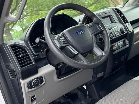 Used 2020 Ford F150 XL w/ Trailer Tow Package RWD image 4