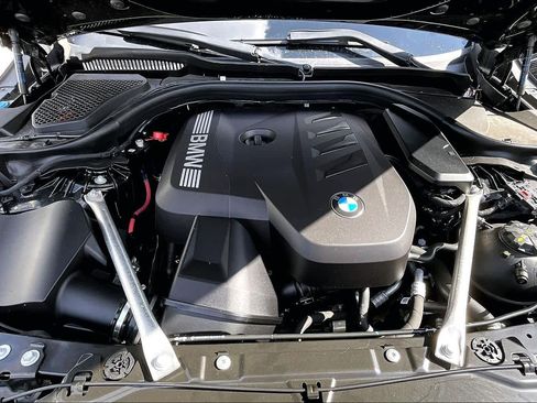 Used 2025 BMW 530i w/ Premium Package image 16