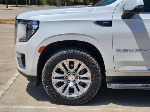 Used 2023 GMC Yukon XL Denali w/ Max Trailering Package AWD/4WD image 8