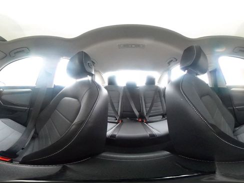 Used 2025 Volkswagen Jetta SE image 43