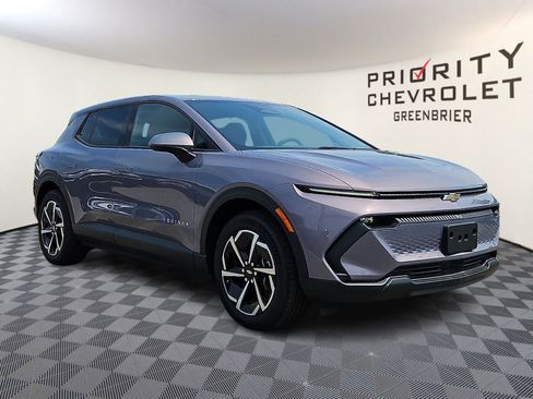 New 2026 Chevrolet Equinox EV LT FWD image 3
