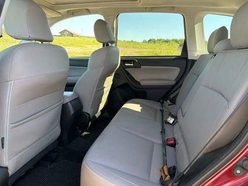 Used 2017 Subaru Forester 2.5i Limited AWD/4WD image 14