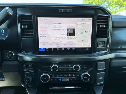 New 2026 Ford F250 Lariat w/ Black Appearance Package AWD/4WD image 28
