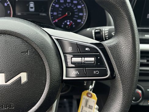 Used 2023 Kia Forte LXS image 11