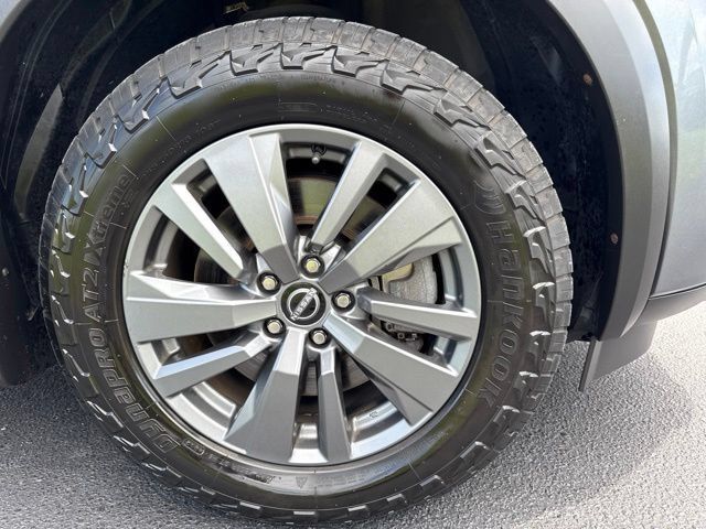 Used 2023 Nissan Pathfinder SV AWD/4WD image 27