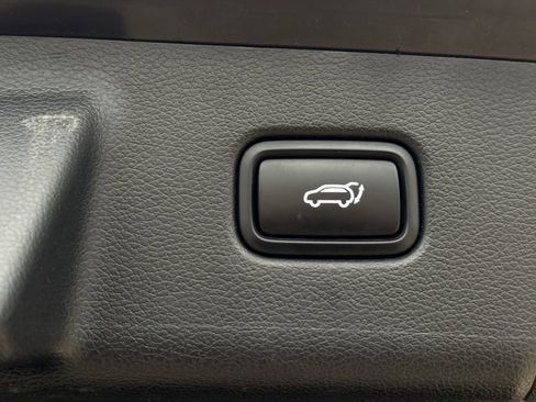 Used 2022 Hyundai Palisade Calligraphy image 32