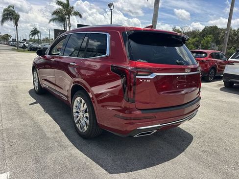 Used 2025 Cadillac XT6 Premium Luxury w/ Technology Package FWD image 8