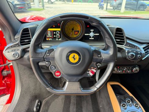 Used 2011 Ferrari 458 Italia Coupe RWD image 40