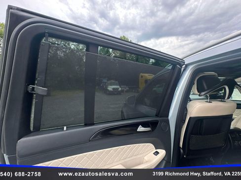 Used 2017 Mercedes-Benz GLS 550 4MATIC image 24