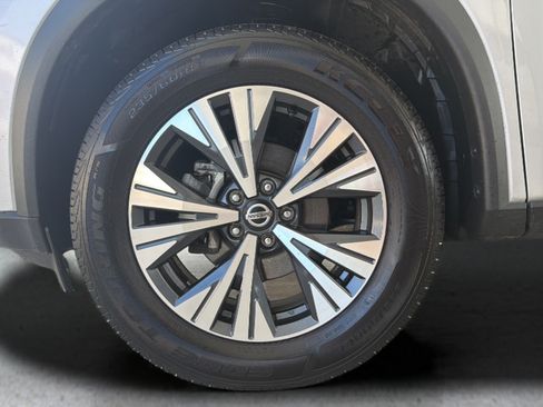 Certified 2021 Nissan Rogue SV AWD/4WD image 14