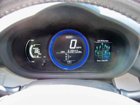 Used 2014 Toyota RAV4 EV image 22