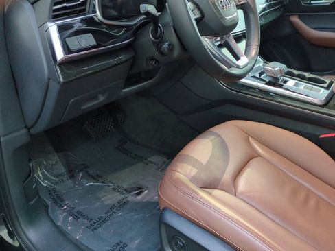 Used 2022 Audi Q7 Premium Plus image 17