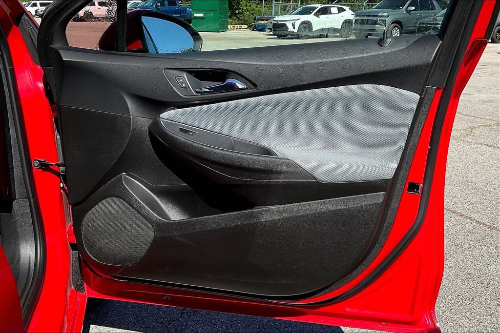 Used 2019 Chevrolet Cruze LS w/ LS Convenience Package FWD image 19