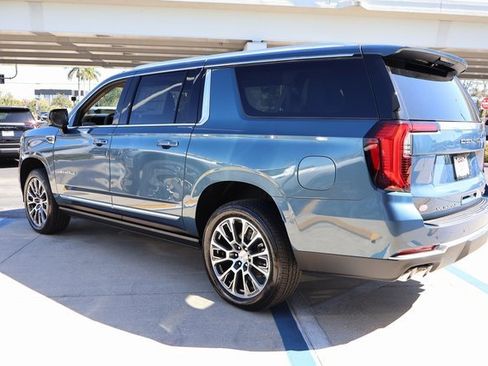New 2026 GMC Yukon XL Denali image 4