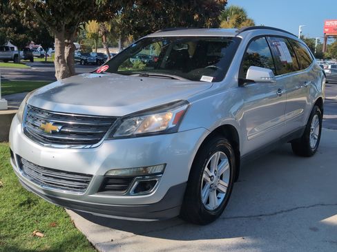 Used 2014 Chevrolet Traverse LT AWD/4WD image 5