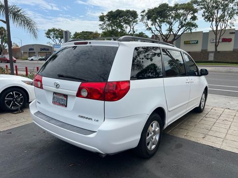 Used 2006 Toyota Sienna LE w/ LE Pkg 6 FWD image 8