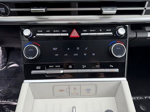 New 2026 Hyundai Santa Fe SE image 22