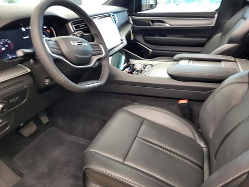 New 2026 Jeep Grand Wagoneer Limited image 14