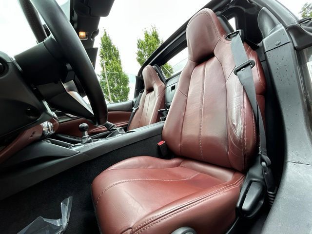 Used 2017 MAZDA MX-5 Miata RF Grand Touring RWD image 18