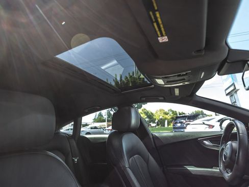 Used 2016 Audi RS 7 Prestige w/ RS 7 Dynamic Package AWD/4WD image 29