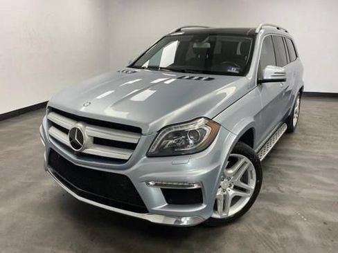 Used 2015 Mercedes-Benz GL 550 4MATIC image 1