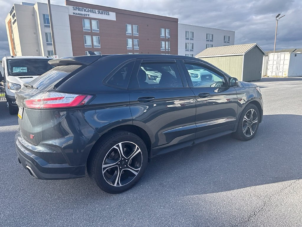 Used 2022 Ford Edge ST w/ Cargo Accessory Package AWD/4WD image 4