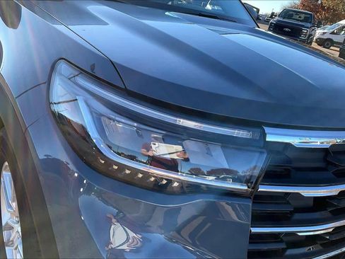 New 2026 Ford Explorer Active w/ Active Comfort Package image 13