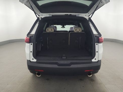 Used 2023 Chevrolet Traverse LS w/ LPO, Floor Liner Package AWD/4WD image 29