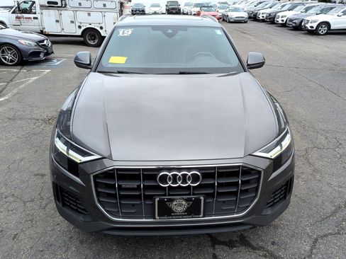 Used 2019 Audi Q8 Premium image 3