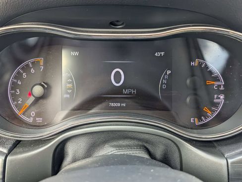 Used 2020 Jeep Grand Cherokee Limited X image 33