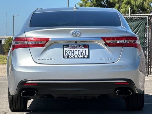 Used 2016 Toyota Avalon Limited w/ Toyota Safety Sense Package FWD image 5