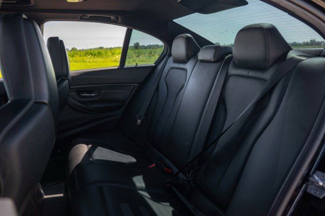 Used 2018 BMW M3 RWD image 16