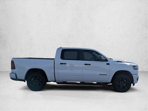 Used 2025 RAM 1500 Big Horn AWD/4WD image 4