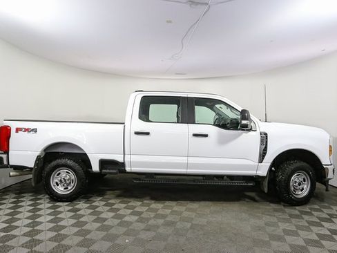Used 2024 Ford F250 XL w/ XL Chrome Package image 13