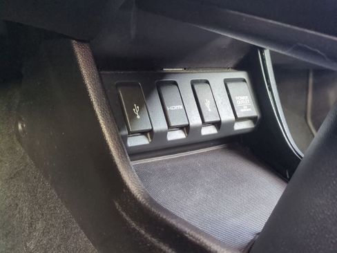 Used 2016 Honda HR-V EX image 30