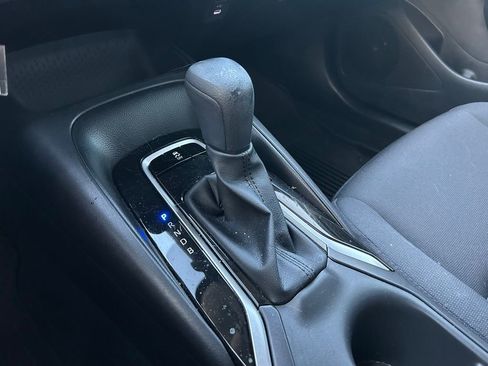 Certified 2025 Toyota Corolla LE FWD image 26