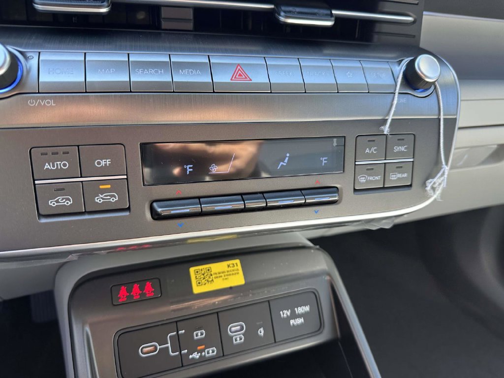 New 2026 Hyundai Kona SEL Premium AWD/4WD image 22