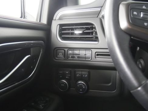 Used 2022 Chevrolet Tahoe RST w/ Luxury Package AWD/4WD image 21