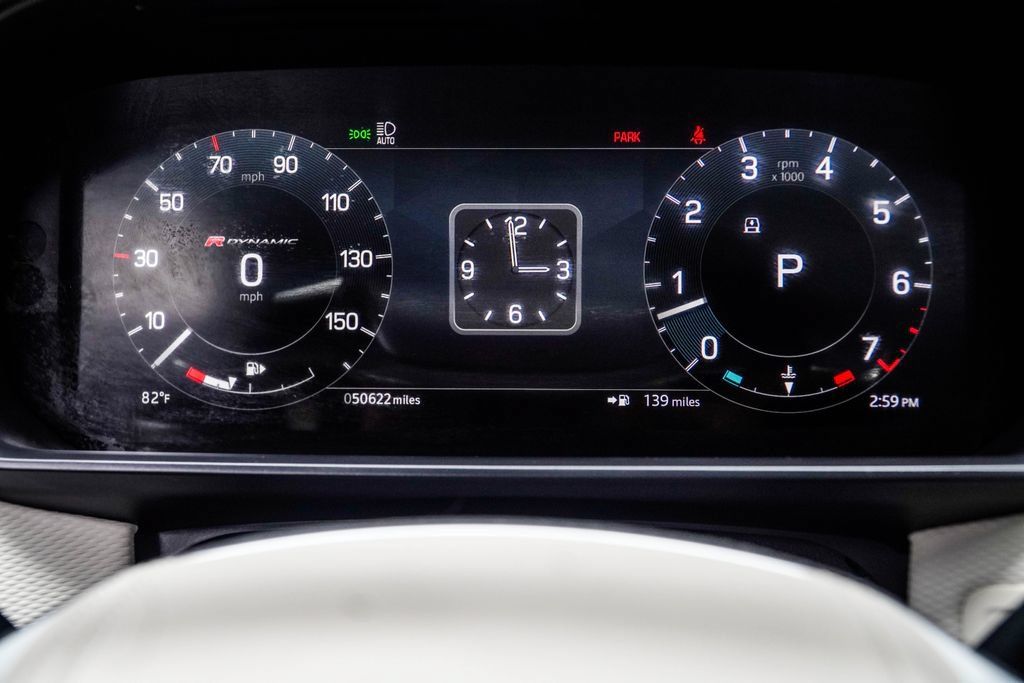 Used 2023 Land Rover Discovery HSE R-Dynamic AWD/4WD image 39