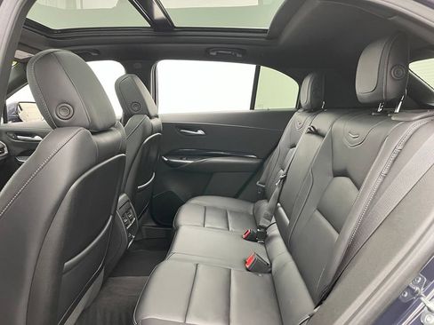 Used 2024 Cadillac XT4 Luxury w/ Cold Weather Package FWD image 40